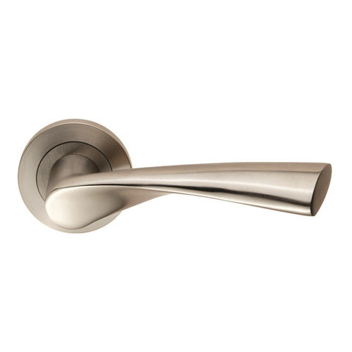 Eurospec SWL1121SSS Steelworx SWL Breeze Lever On Rose (LEAD TIME: 2-3 DAYS)