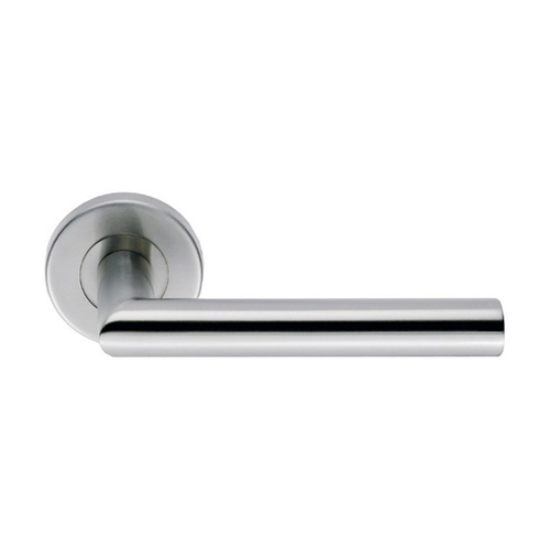 Eurospec SWL1192SSS Steelworx SWL Treviri Lever On Rose (LEAD TIME: 2-3 DAYS)